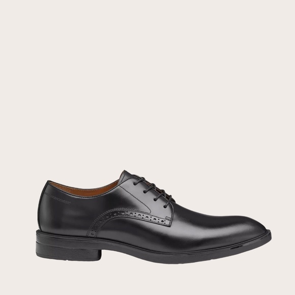Johnston & Murphy Men\'s Ronan Plain Toe Ox Black Leather. 15-8041